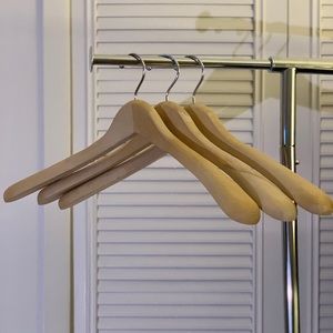🌟10🌟Wooden Hangers